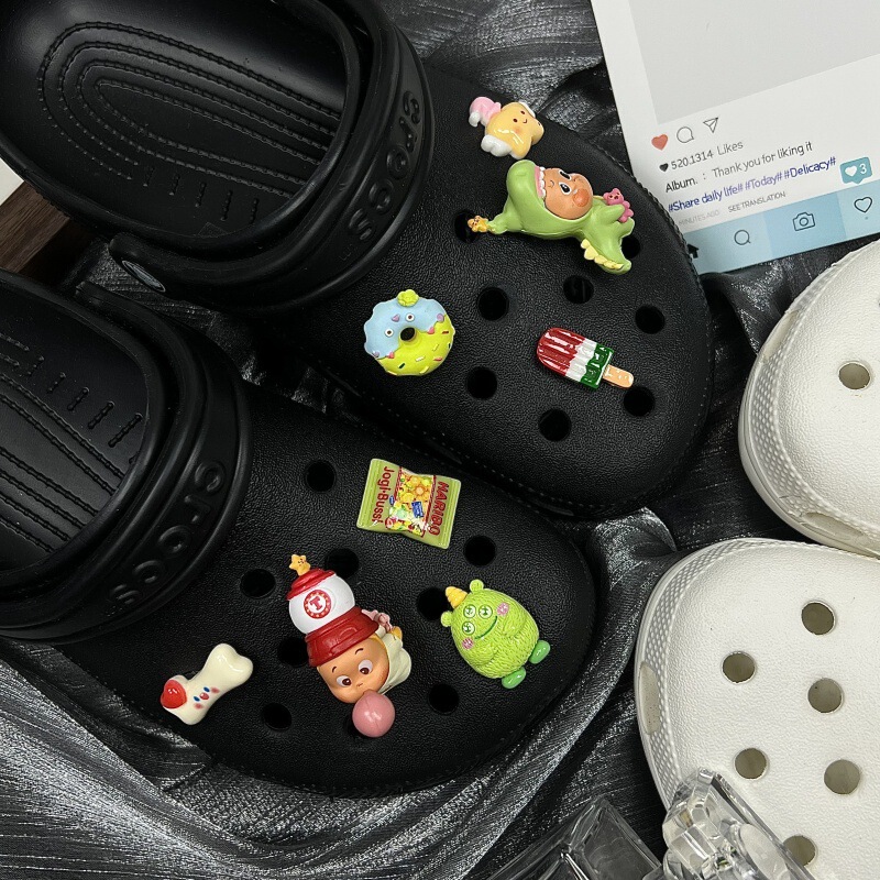 ネットセレブの下駄アクセサリー「星から来た私たち」-スターマンシリーズの靴、かわいい泡を吹く恐竜|undefined