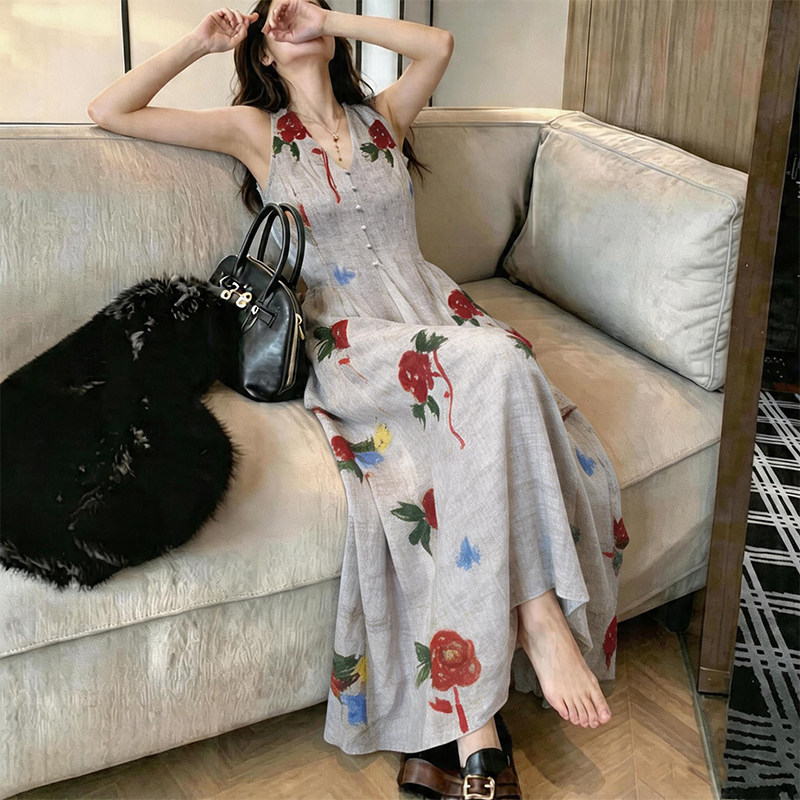 French-Style Floral Sleeveless Vest Dress for Women, Summer 26, Particularly Beautiful, Waist-Cinching, High-End Feel, Super Attractive Long Dress French-Style Floral Sleeveless Vest Dress for Women, Summer 26, Particularly Beautiful, Waist-Cinching, High-End Feel, Super Attractive Long Dress