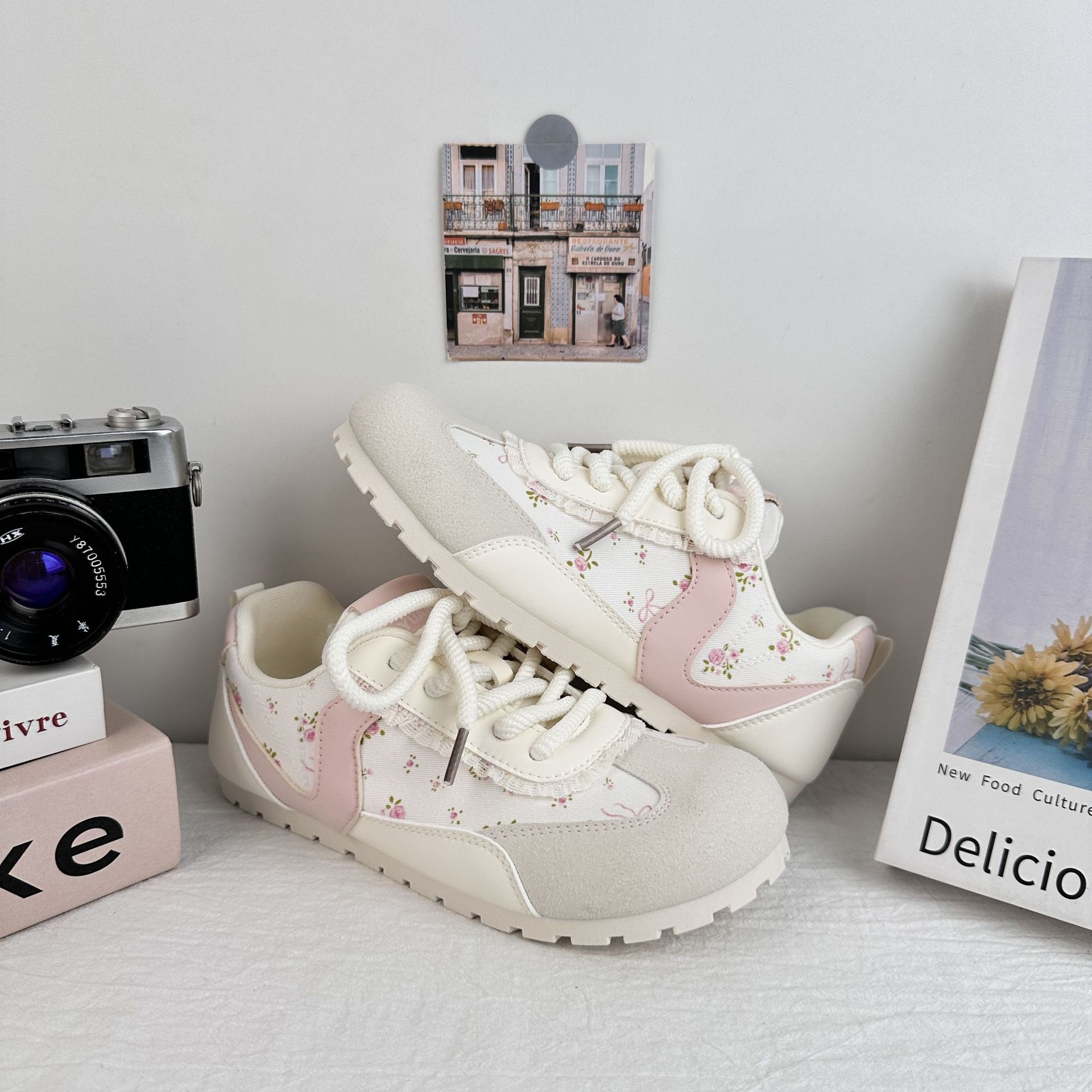 Zapatos de skate casuales de flores de ondas largas para mujeres 2025 nuevos zapatos de entrenamiento de verano de estilo