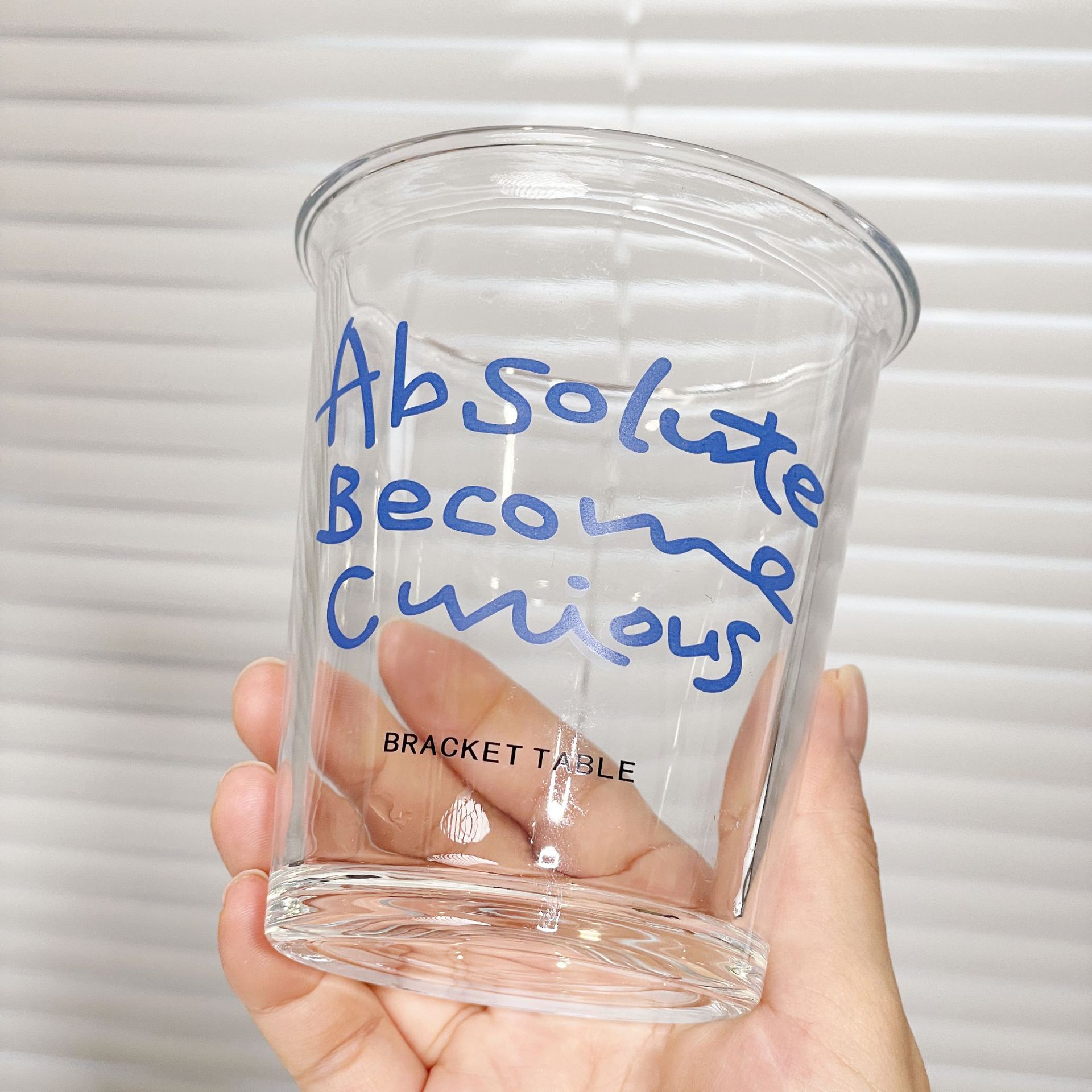 Japanese and Korean Style Glass Coffee Cups, Instagram-Style Iced Americano Cold Drink Cups, Flip-Top Milk Cups, Wholesale Flip-Top Cups, Water Cups