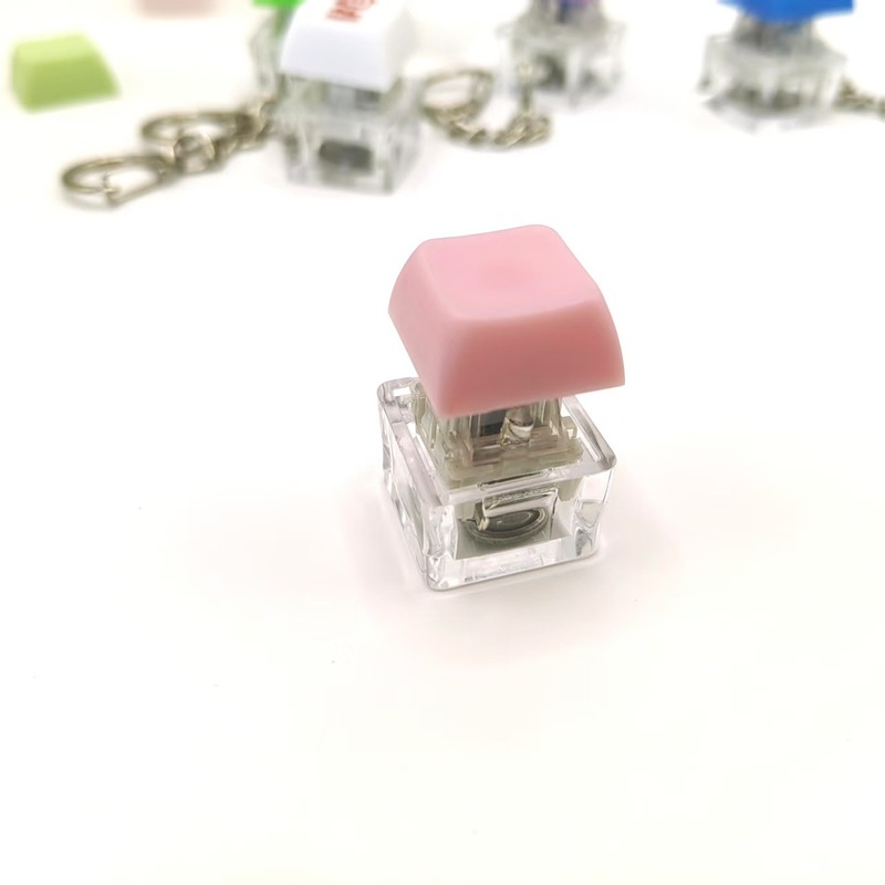 龙跨境罗斯卡解压马键盘按压解压指尖挂件创意帽钥匙键盘俄罗斯钥|undefined