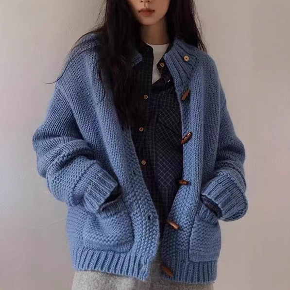 Oldtime Lazy Nordic Style 100% Icelandic Wool Chunky Knit Sweater with Wooden Buttons Cream Sea Salt