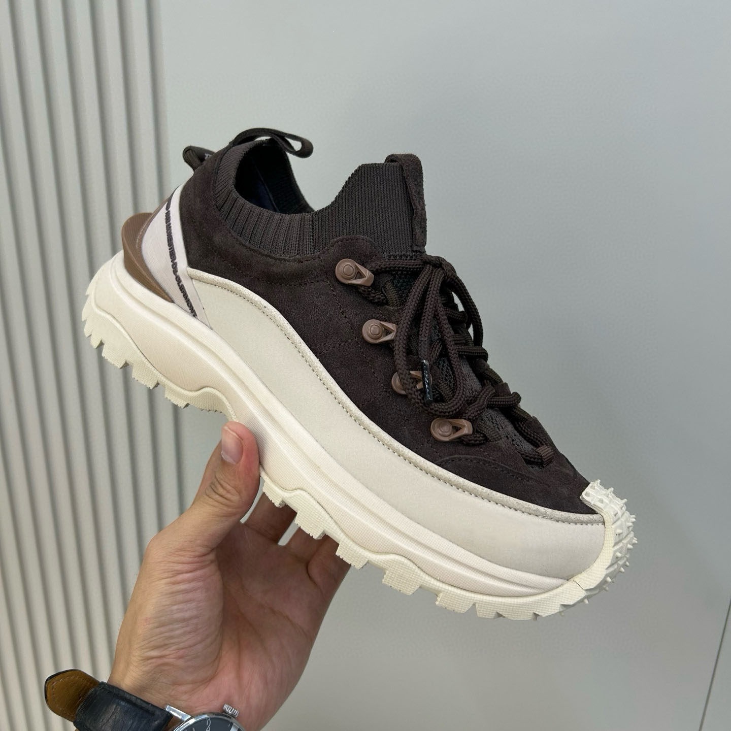 Factory-priced high-end outdoor dad shoes for men, suitable for spring, summer, and autumn, with thick soles, height-increasing, non-slip, color-blocking, casual shoes, versatile for travel and trendy