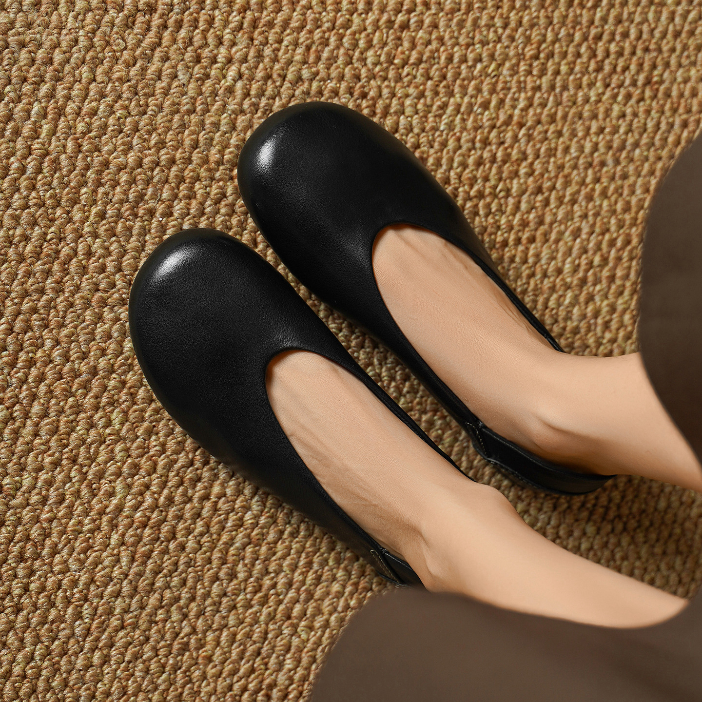 Giày lười nữ da bò mũi tròn đế bệt phong cách bà ngoại — màu nâu chi tiết 11