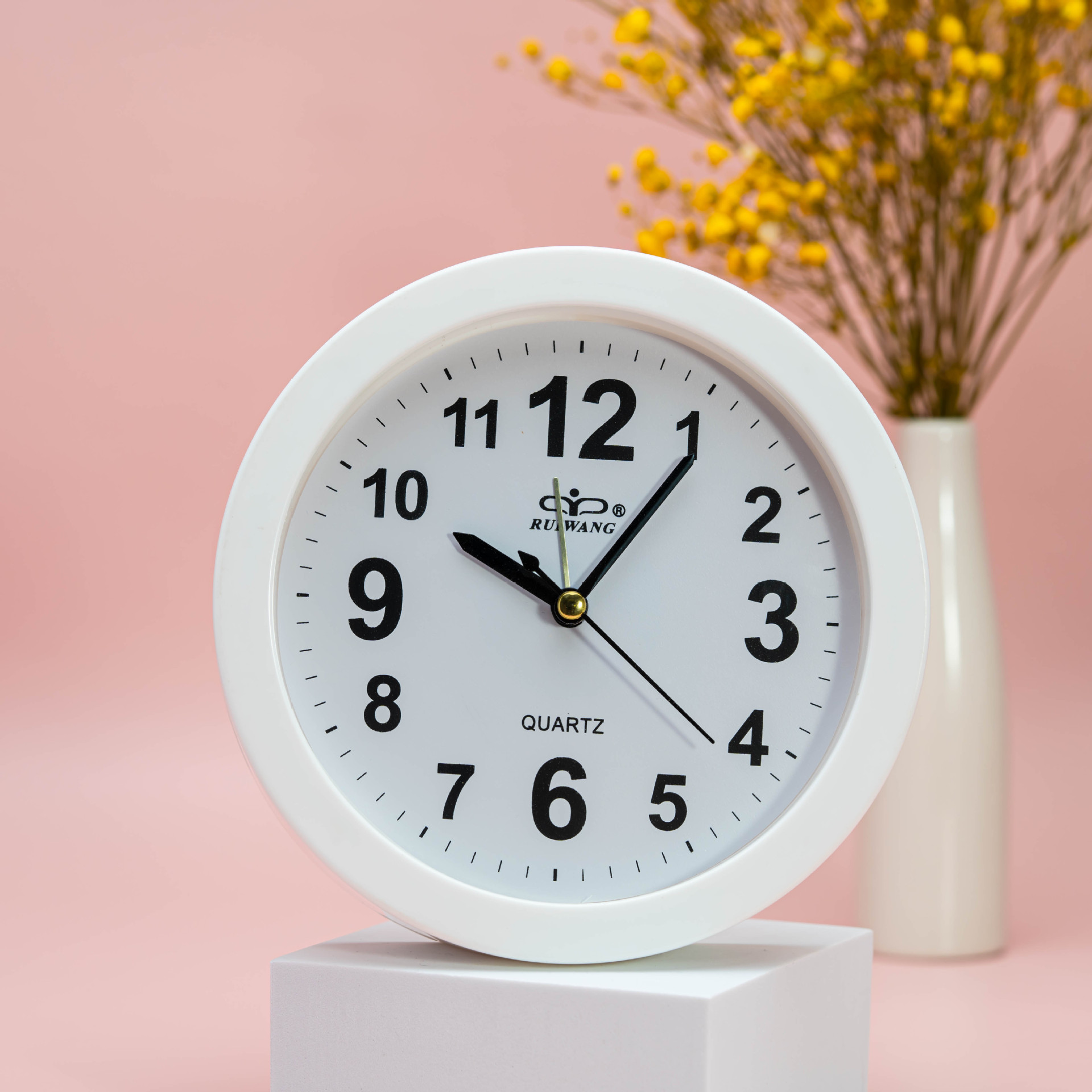 Directo de fábrica de moda simple de plástico redondo pequeño reloj de alarma dormitorio mudo alarma electrónica reloj digital