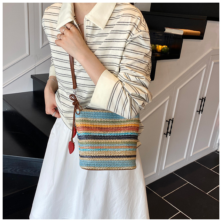 Handmade woven bag for women, 2025 new style straw woven bag, versatile shoulder bag, seaside vacation crossbody bag, bucket bag undefined