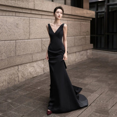 Evening Gown 2025 New Design V-Neck Black Dress, Light Luxury Noblewoman Style Bodycon Fish Tail Dress