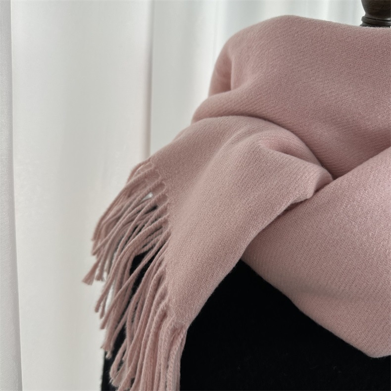 2023 nouveau monochrome pour femme, style décontracté japonais coréen, écharpe chaude, châle à la mode, peau de mouton d'automne et d'hiver_voghion.com