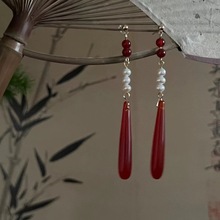 新中式珍珠红色水滴吊坠耳环气质复古耳钉高级感显脸小耳饰女古风