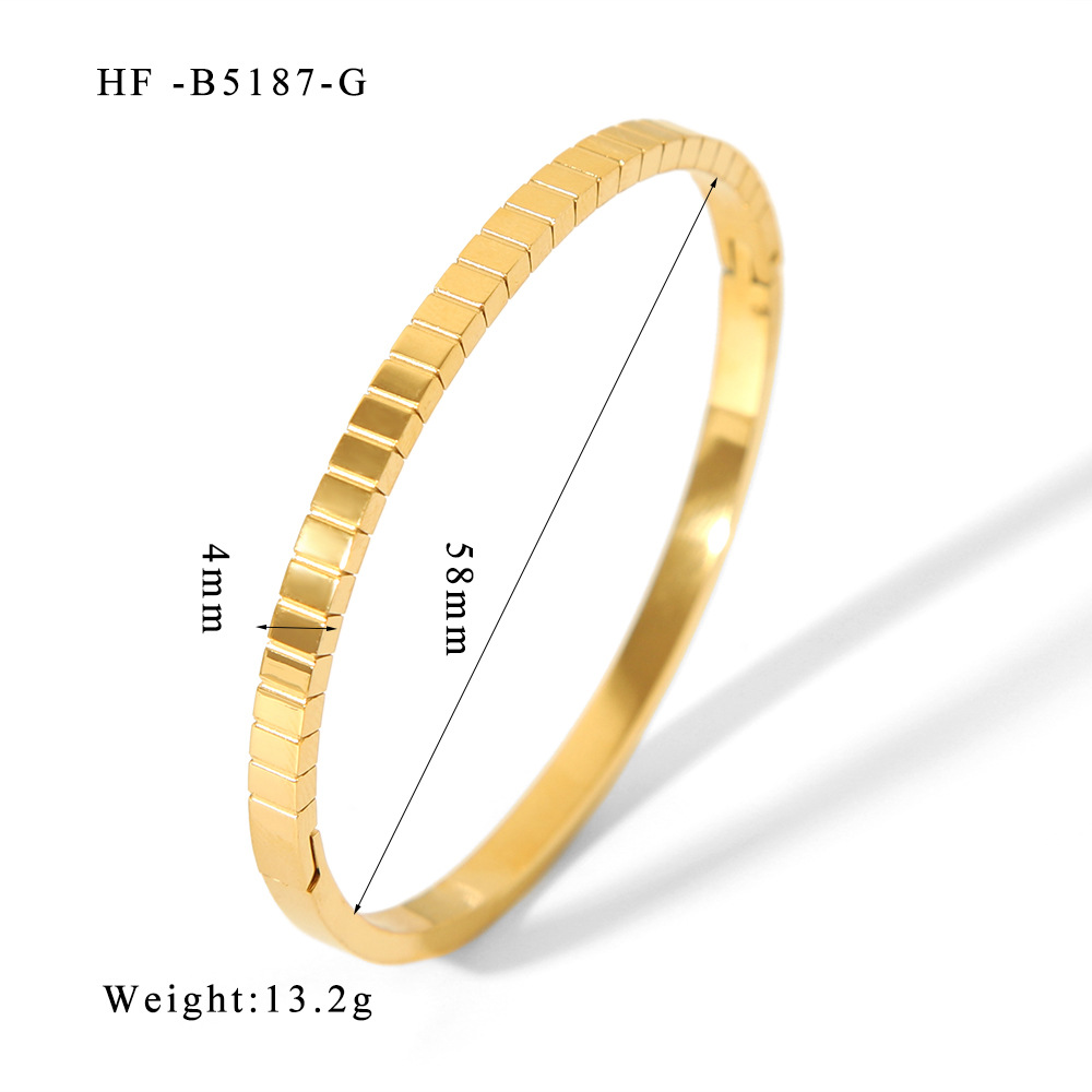 304 Stainless Steel 18K Gold Plated Basic Modern Style Classic Style Plating Solid Color Bangle display picture 8