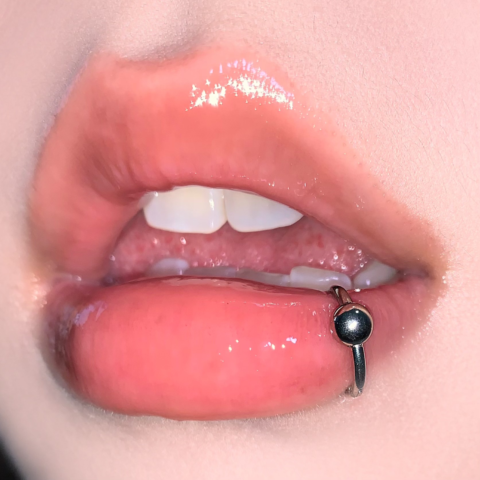 Pointed titanium steel lip stud product view