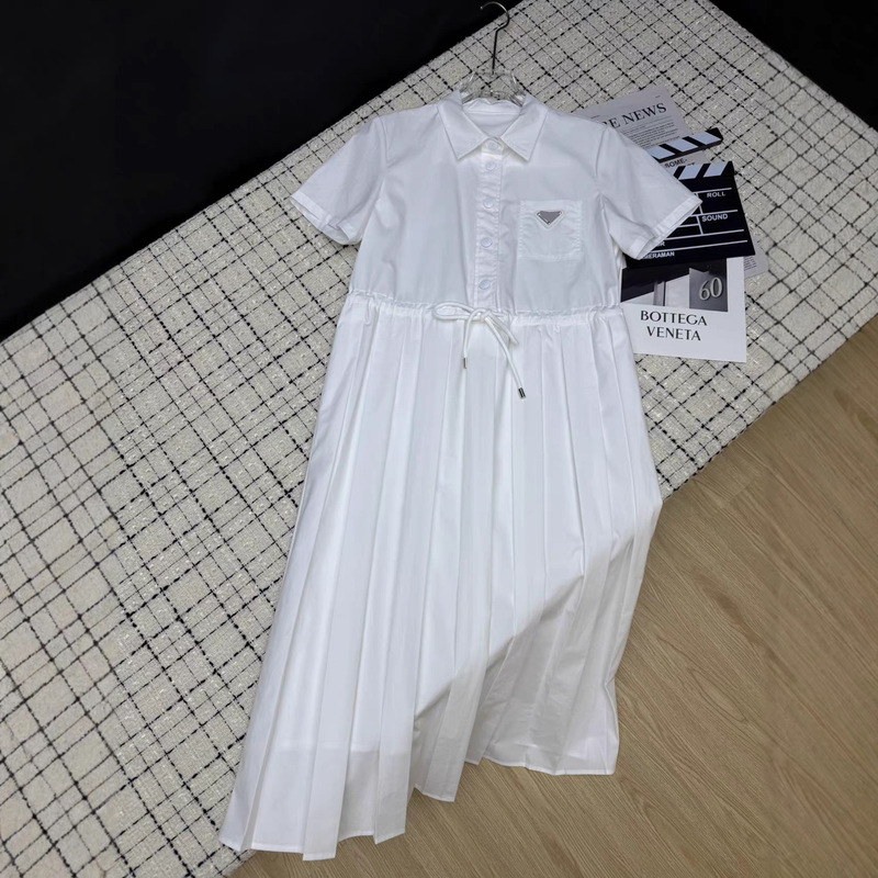 Pd Triangle Label "Shenzhen Nanyou" 2026 New Model Dress with Knee-Length Design, Especially Flattering and with a Sense of Detail Pd Triangle Label "Shenzhen Nanyou" 2026 New Model Dress with Knee-Length Design, Especially Flattering and with a Sense of Detail