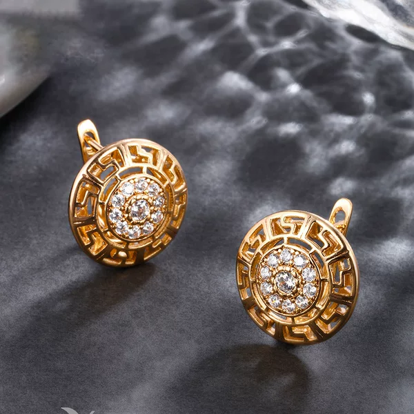 Cross-Border New Style Russian Champagne Gold Zircon Earrings for Women, Elegant European and American Style, Fashionable and Versatile Earrings