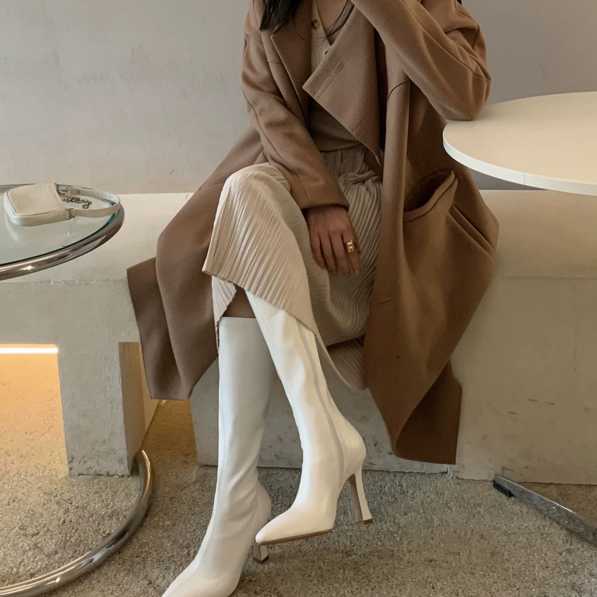 Маленькие белые сапоги для детей 2023 новые тонкие сапоги, но сапоги на высоком каблуке до колен