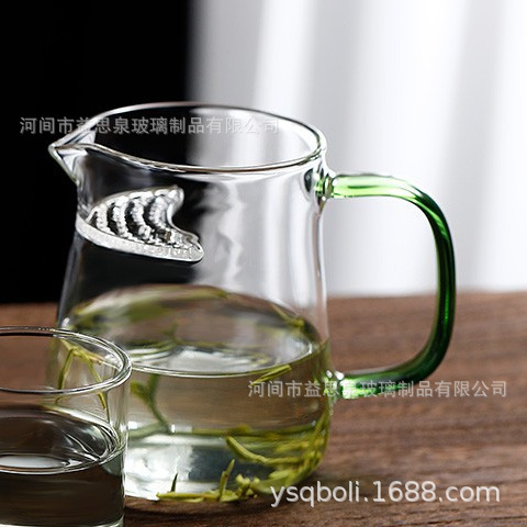 Heat-resistant glass tea cup male cup tea leakage integrated green tea cup with filter tea dispenser crescent fair cup tea set