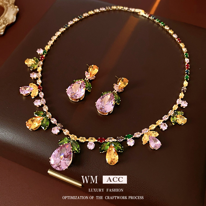 Collar de hojas de gota de agua de circón de color Industria pesada europea y americana Cadena de clavícula de alta calidad Vestido de noche de moda Conjunto de joyería Mujer
