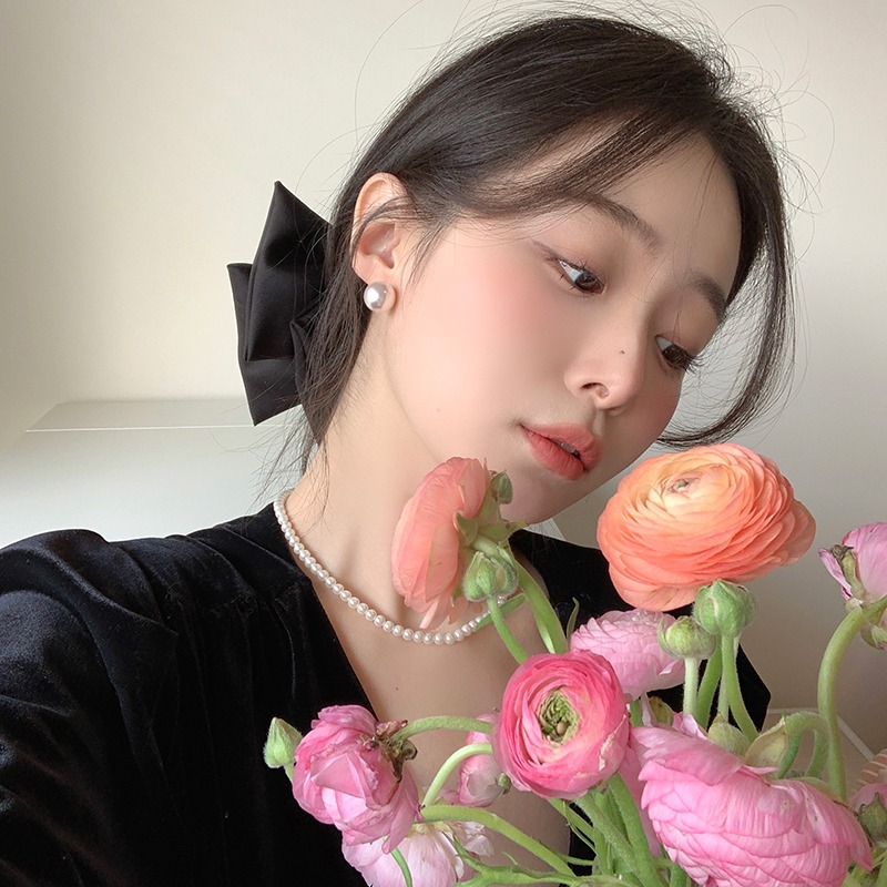 Fiebre mismo estilo ins pendientes de perlas hembra 925 aguja de plata agujero de la oreja mosquito bobina pendientes de clip de oreja alto sentido