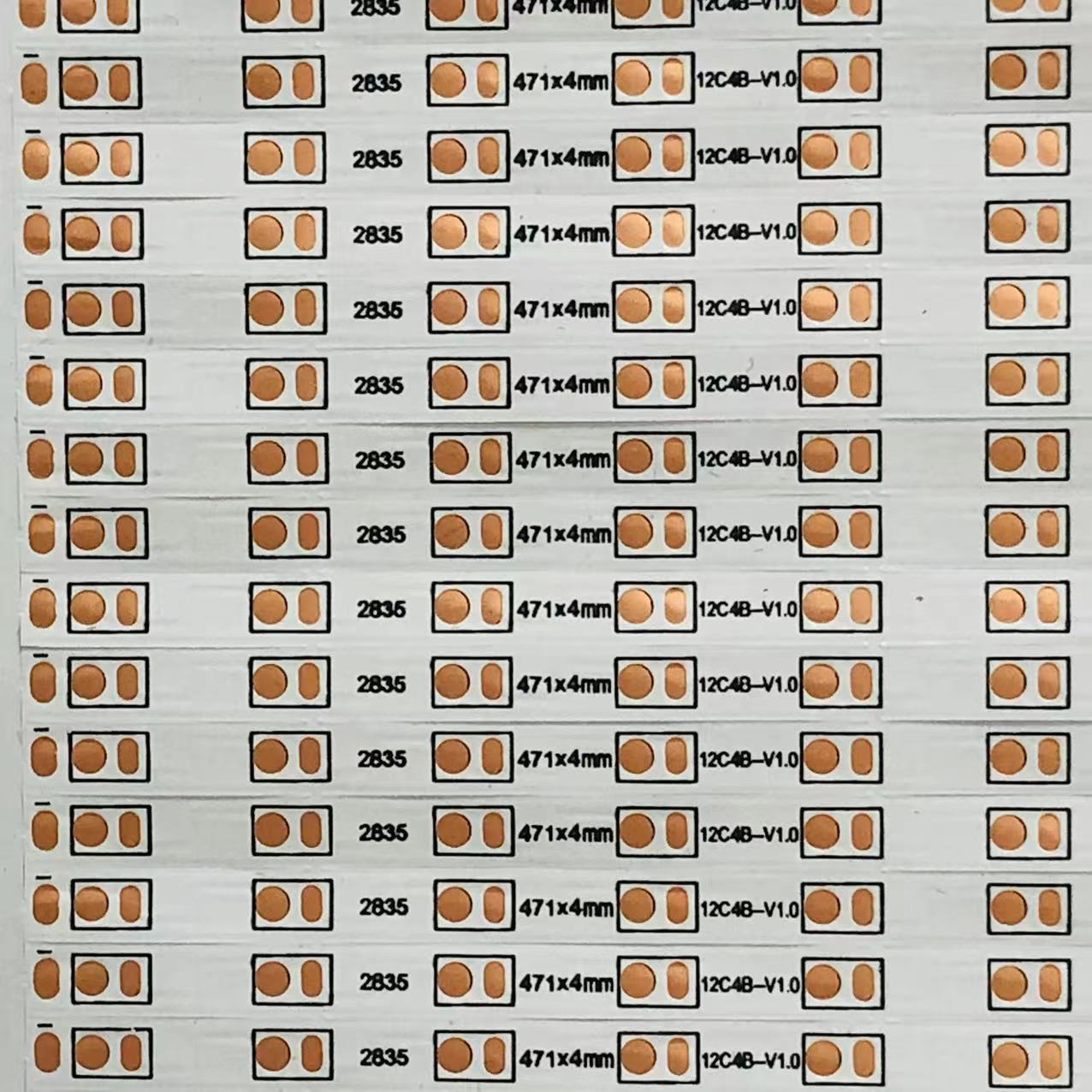 FPC柔性线路板13010300 0.6寸小夜灯外侧 4B12C 471*4MM*61PCS