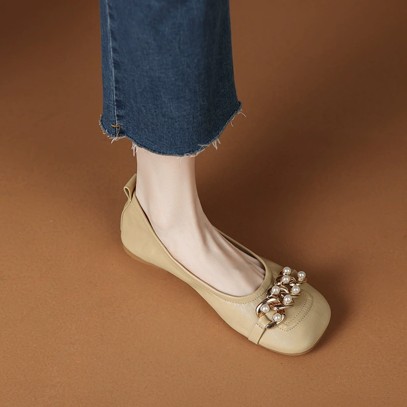 Французские Ретро туфли на плоской подошве с металлической цепочкой 2023 Весна и лето новые женские туфли с круглым носком