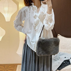 女式针织衫;连衣裙;女式T恤