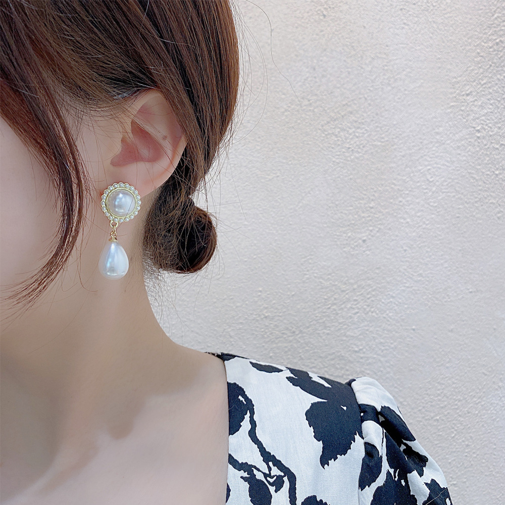 retro water drop pearl earrings simple flash diamond alloy earringspicture3