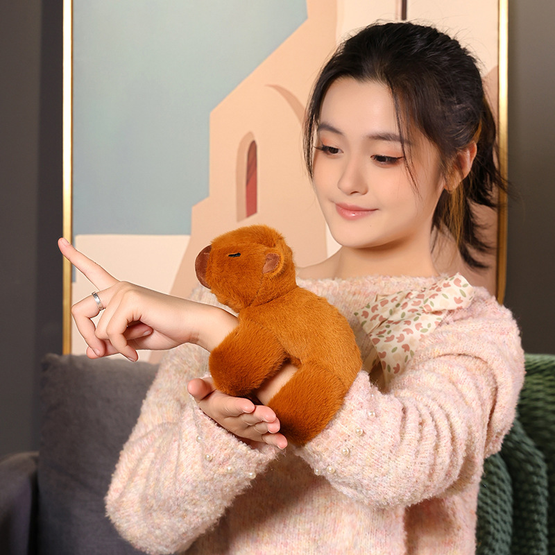 Lindo mascota capabala capybara Snap anillo pulsera de peluche juguete muñeca regalo grab máquina bebé