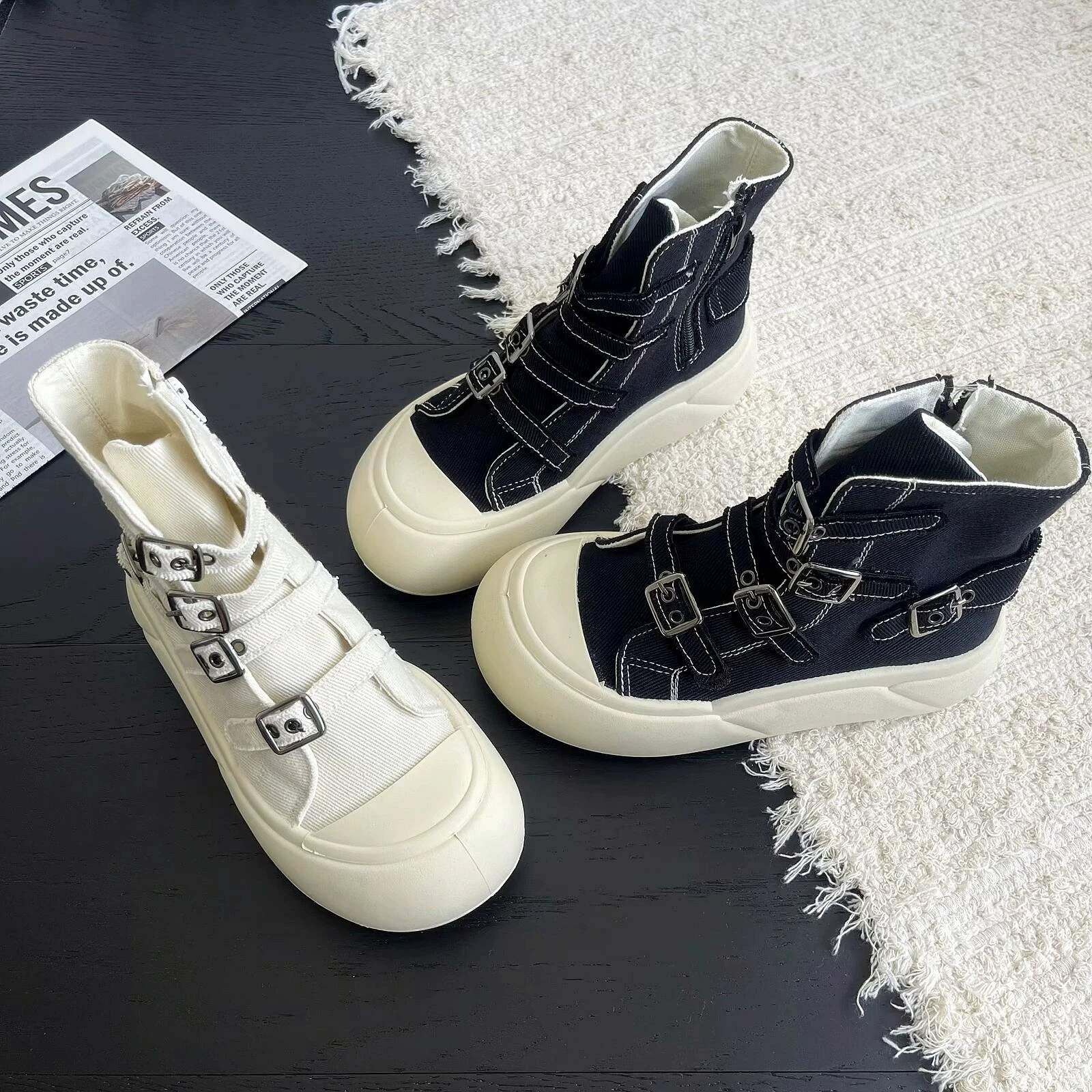 时尚韩版厚底马丁靴一字扣带帆布鞋女秋季复古简约休闲鞋板鞋单鞋