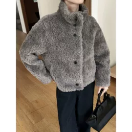 女式针织衫;连衣裙;女式衬衫