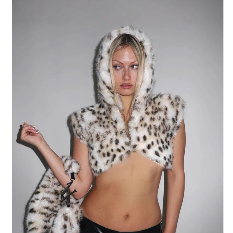 Leopard Print Sleeveless Crop Top with a Fashionable European and American Style, Trendy Autumn and Winter Hooded Design Leopard Print Sleeveless Crop Top with a Fashionable European and American Style, Trendy Autumn and Winter Hooded Design