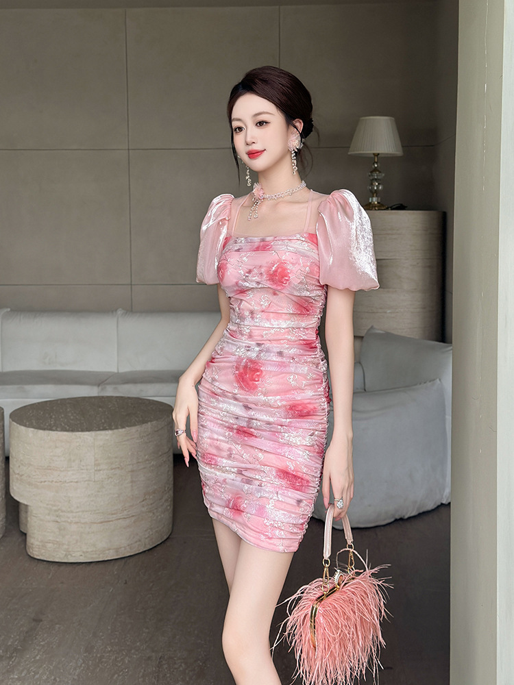 Đầm bodycon họa tiết kiểu Pháp mới hè 2026 — Màu hồng