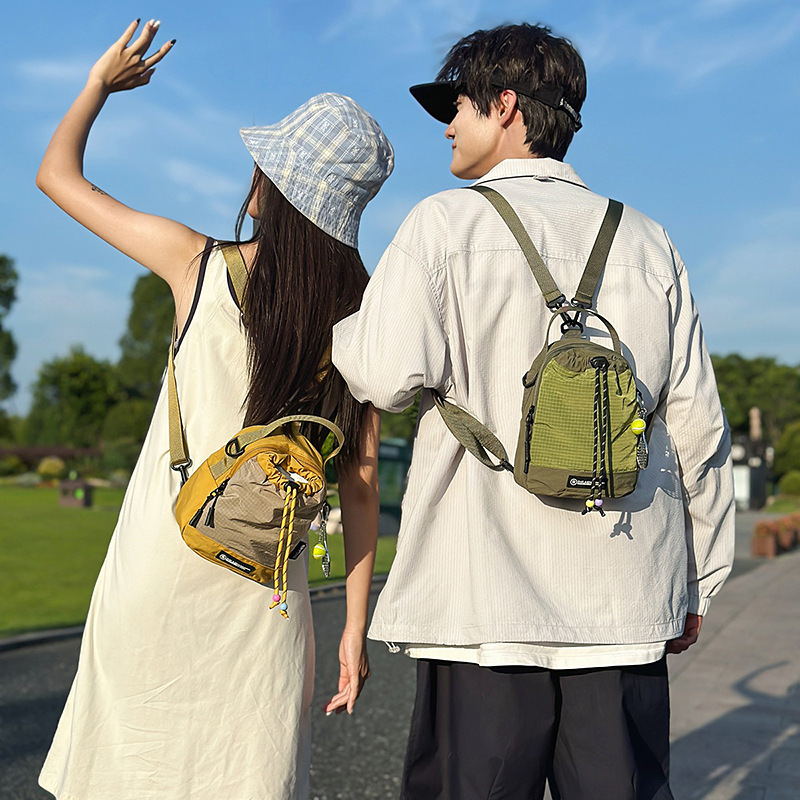 Dual-Purpose Cross-Body Water Bottle Bag, Men's and Women's Casual Backpack, Outdoor Mountaineering Small Backpack, Lightweight Waterproof Travel Cross-Body Bag