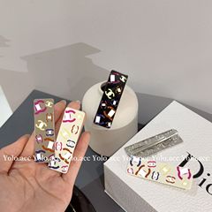 新しいスクエアカラーの小さな香りの合金ヘアピン前髪クリップファッショナブルなハイエンドフルプリントの香りのヘアアクセサリー女性用正しい文字
