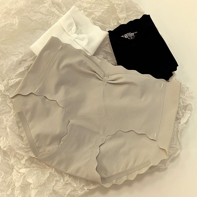 Independent bag] non-slip strip ~ seamless ice silk underwear female students antibacterial cotton mid-waist girl's briefs