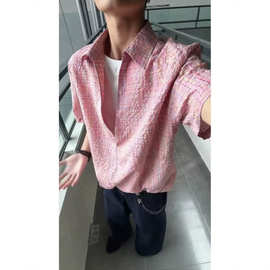 粉色假两件v领短袖衬衫男款夏季少年感穿搭衬衣情侣复古翻领半袖