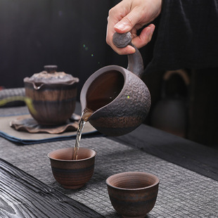 Tea Divider with Gold-Plated Iron Glaze, Ceramic Fair Cup for Tea, Wood-Fired Uniform Cup, Tea Set Accessory, Gold-Plated Fair Cup