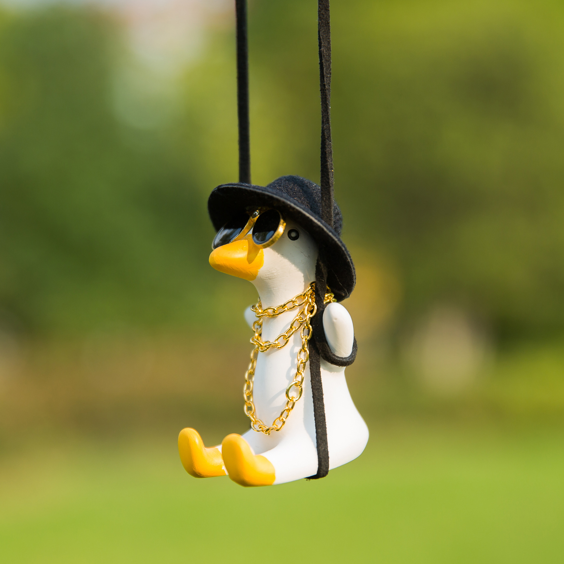 Cross-Border Car Hanging Ornaments Swing Duck Car Hanging Decoration Car Essential Supplies Car Interior Accessories