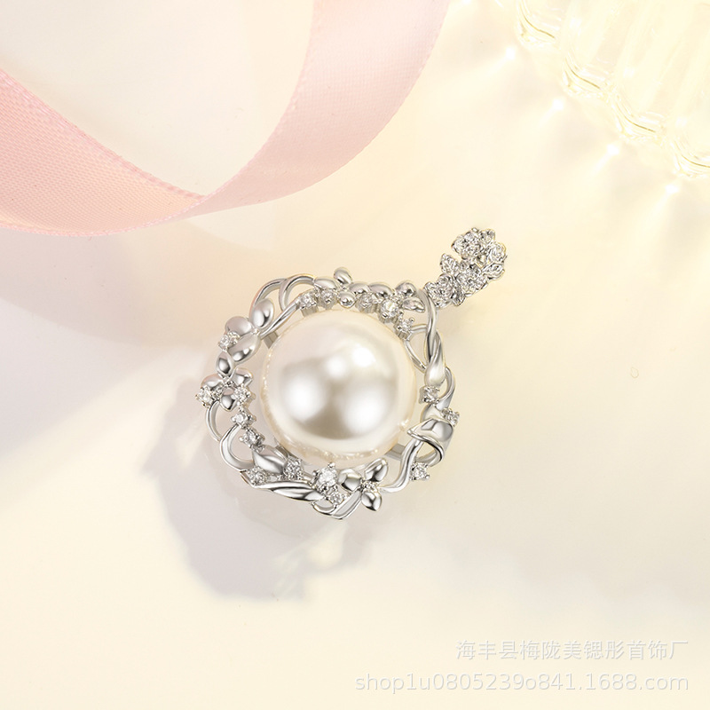 Platinum single pendant [No chain]