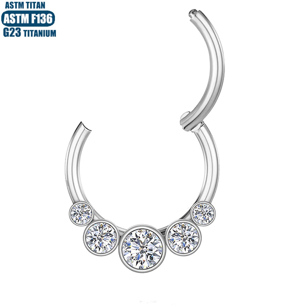 16G labret stud size and finish detail