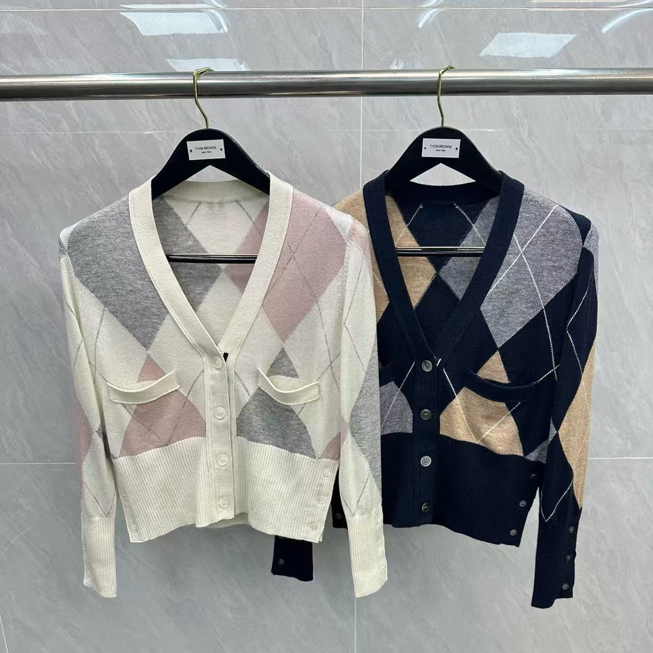 Factory Direct Tb Women's Diamond Plaid Color-Blocked V Neck Wool Cardigan Casual Versatile Simple Long-Sleeved Knitwear