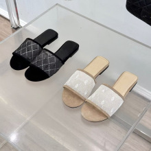 ߶Ʒ|2025СLЬŮ⴩Ƥ朗lһ֎ɳЬm_RЬ