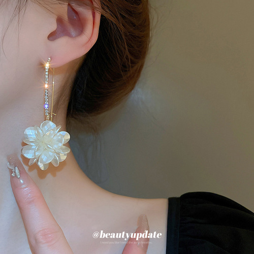 Korean diamond flower pearl earrings French retro cluster ear hook earrings versatile high-end earrings wholesale for women