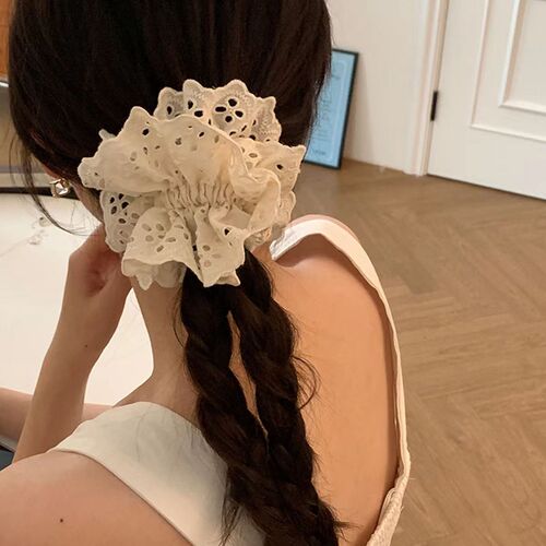 Zhao Lusi's same style white ballet style hollow lace hair band Korean princess fever fabric large intestine circle
