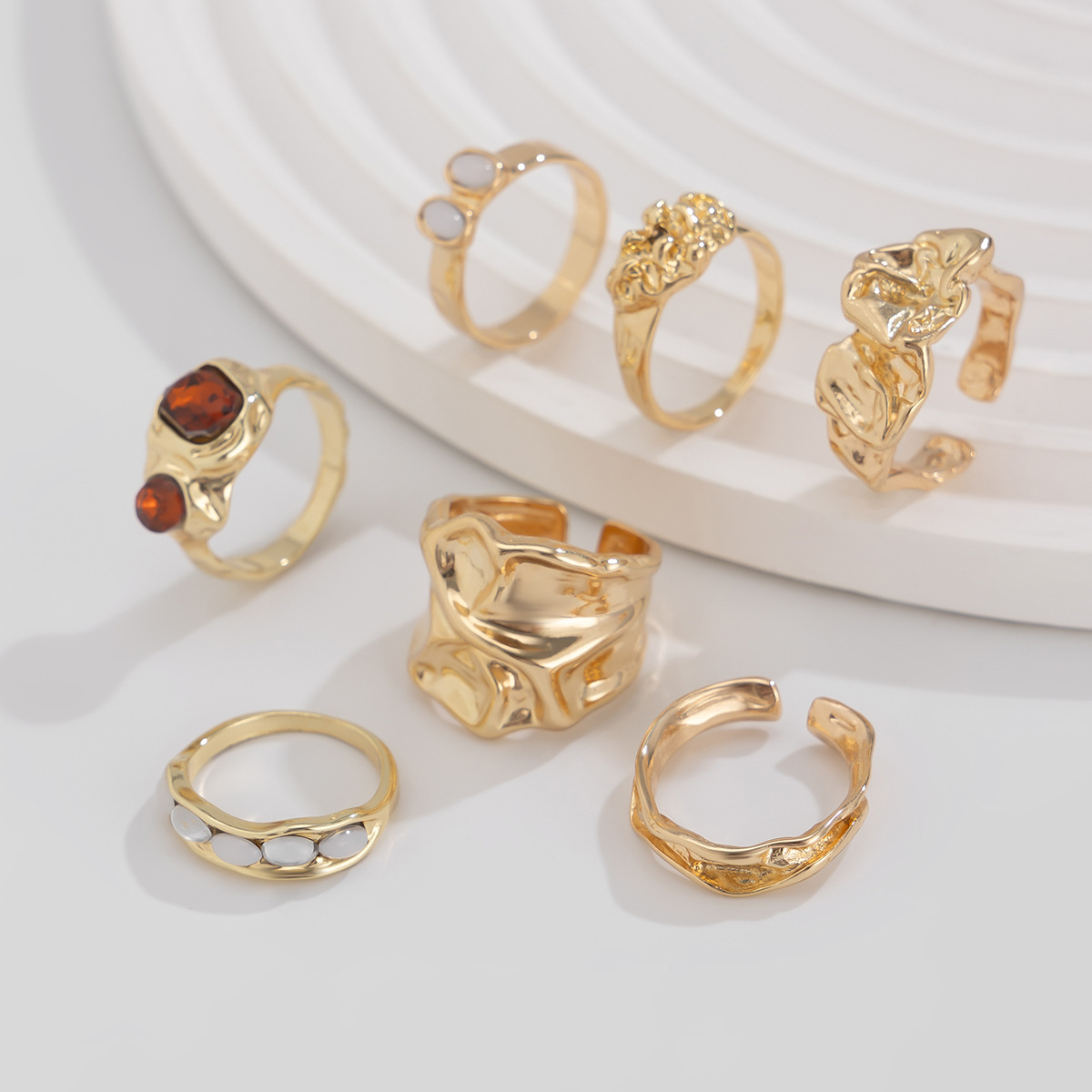 19g Weight Rhinestones Inlay Material Rings Classification One Size Ring Size 1 Set Quantity Holiday Occasion Alloy Material Geometric Pattern Women's Gender Plating Design Retro Style 1 Set Geometric Rings Alloy Rhinestones Women's Retro Rings 18