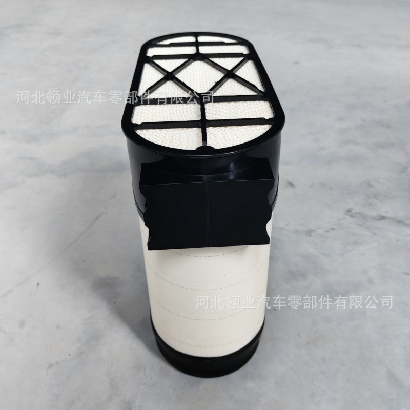 Air Filter P608675 Air Filter Element P606121 87720898 84392297 F071909