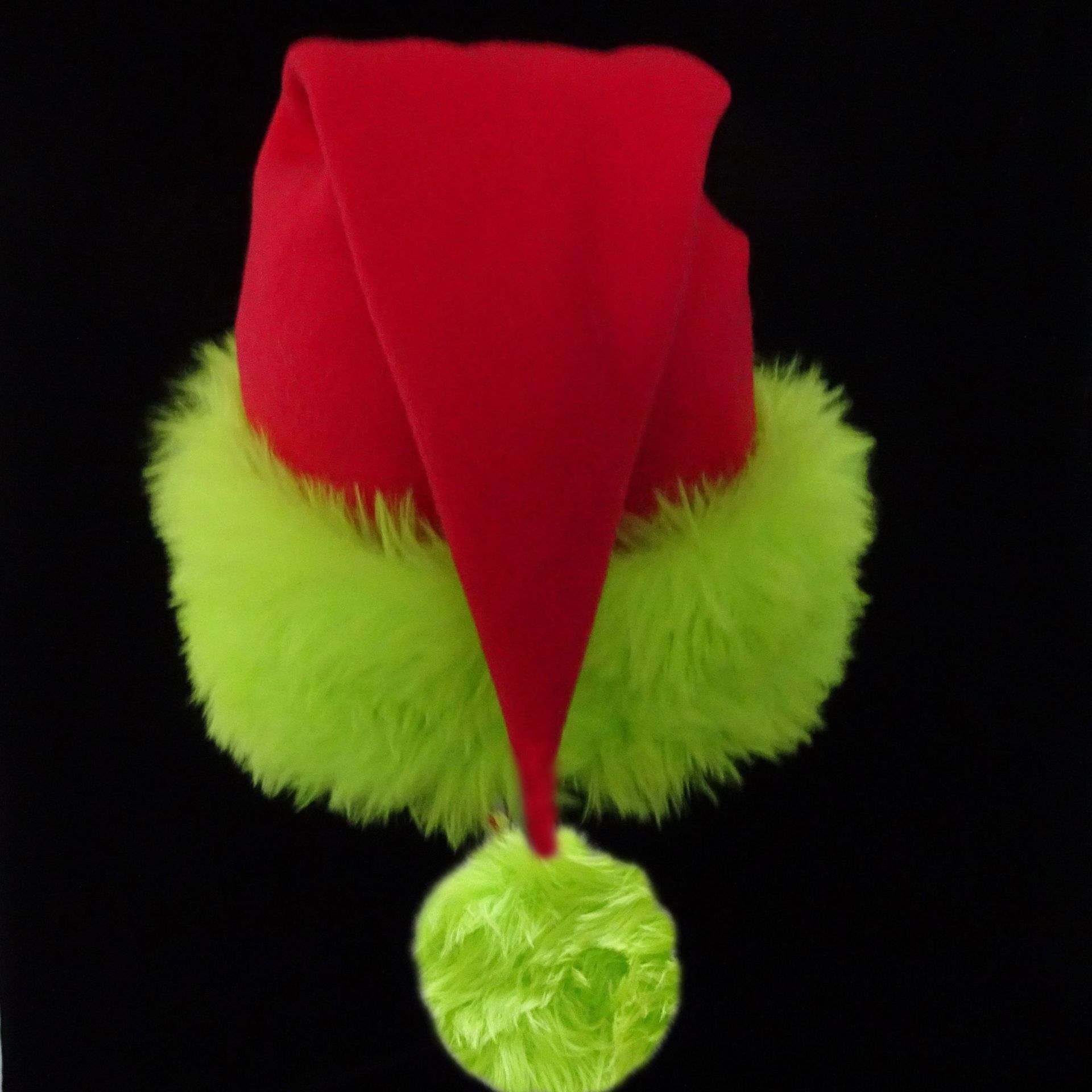 Sombreros de Navidad rojos y verdes transfronterizos nuevos sombreros de Navidad peculiares suaves de peluche corto decoración de sombreros de Navidad rojos y verdes