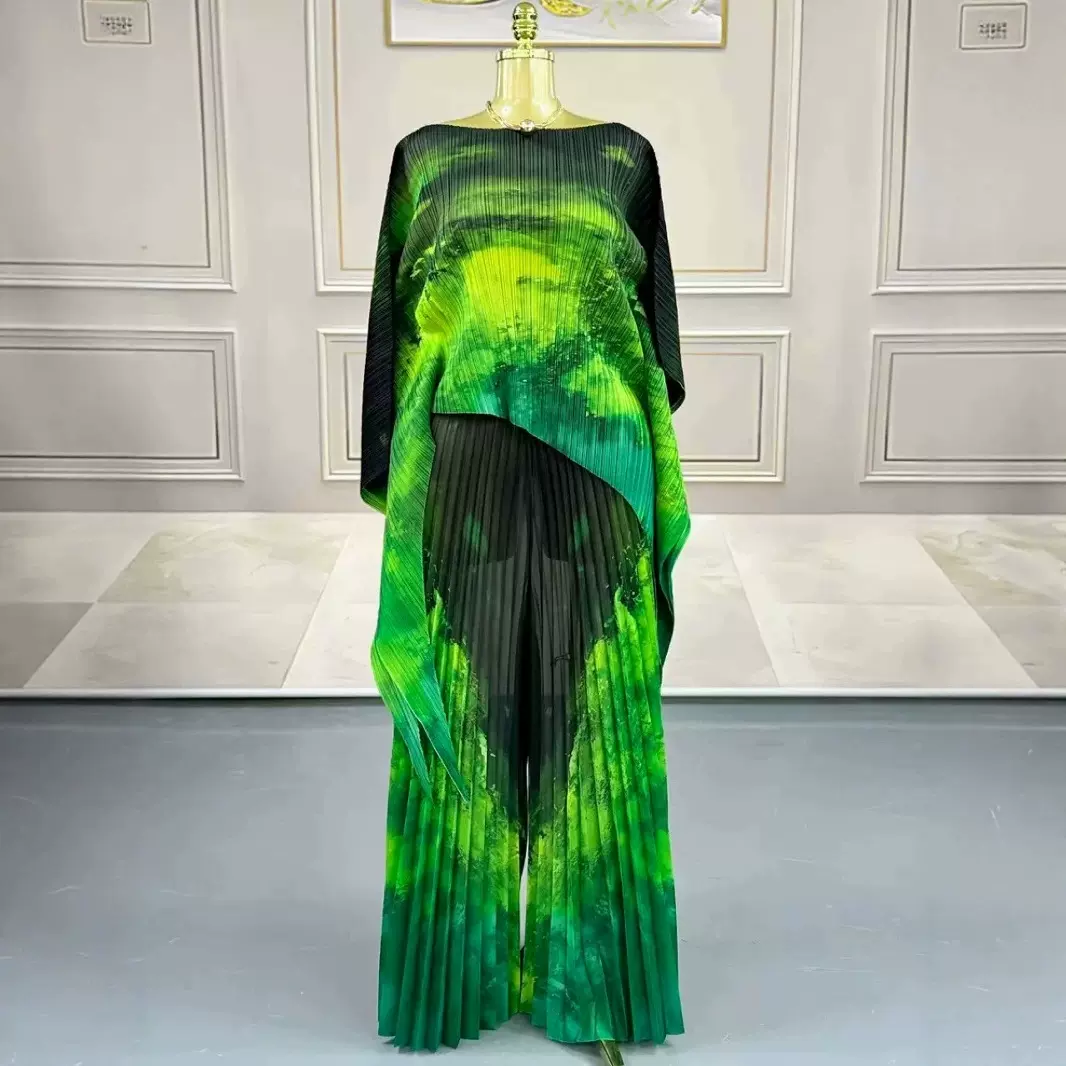 厂家直供三宅褶皱女装套装微胖大码两件套印花上夏季雪纺时尚休闲