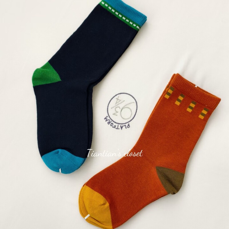 Pumpkin Lake Blue Color-Block Children's Socks, Class A Comfortable All-Season Soft Melard Long Socks for Boys and Girls, Mid-Calf Socks Pumpkin Lake Blue Color-Block Children's Socks, Class A Comfortable All-Season Soft Melard Long Socks for Boys and Girls, Mid-Calf Socks