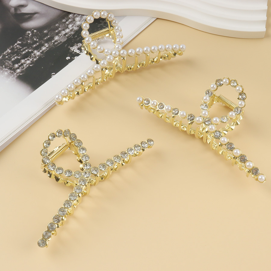 Elegant Princess Goddess Pearl Cross Hair Grip Clip with Diamonds, Elegant Luxury Grip Clip, High Grade Panic Hair Large Clip