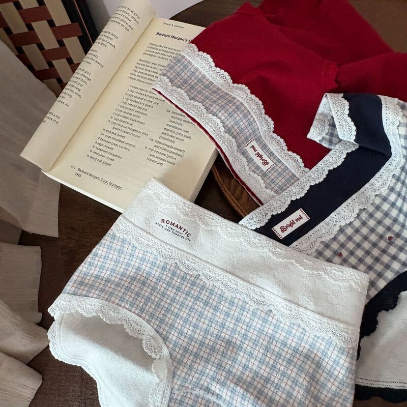 Highly Recommended 6159 British Retro Style Plaid Stitching Contrasting Color Girls Mid-Waist Underwear Hip-Covering Skin-Friendly Briefs Pure Cotton Highly Recommended 6159 British Retro Style Plaid Stitching Contrasting Color Girls Mid-Waist Underwear Hip-Covering Skin-Friendly Briefs Pure Cotton