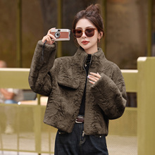 2025秋冬新款上衣高级感慵懒风休闲皮毛一体短款时尚外套 ZH2651